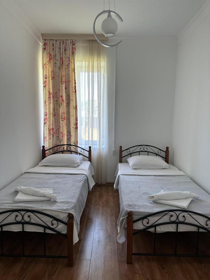 Leila'S Guest House Joqolo Екстериор снимка