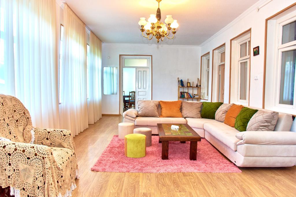 Leila'S Guest House Joqolo Екстериор снимка