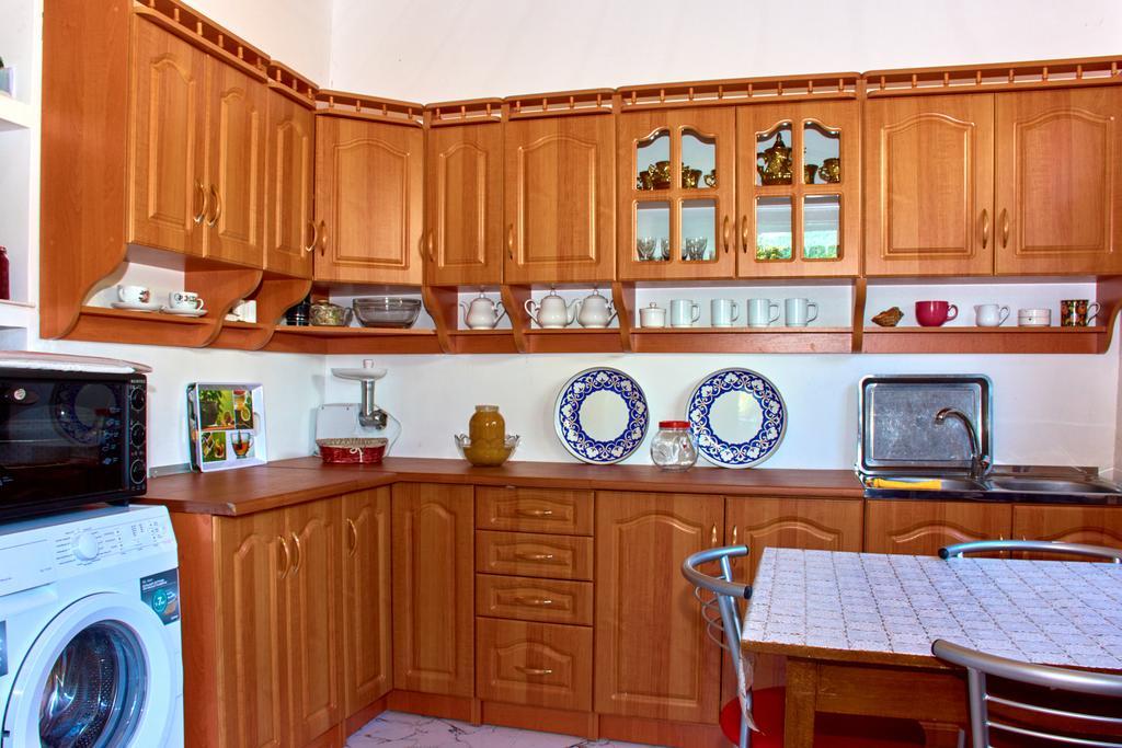 Leila'S Guest House Joqolo Екстериор снимка